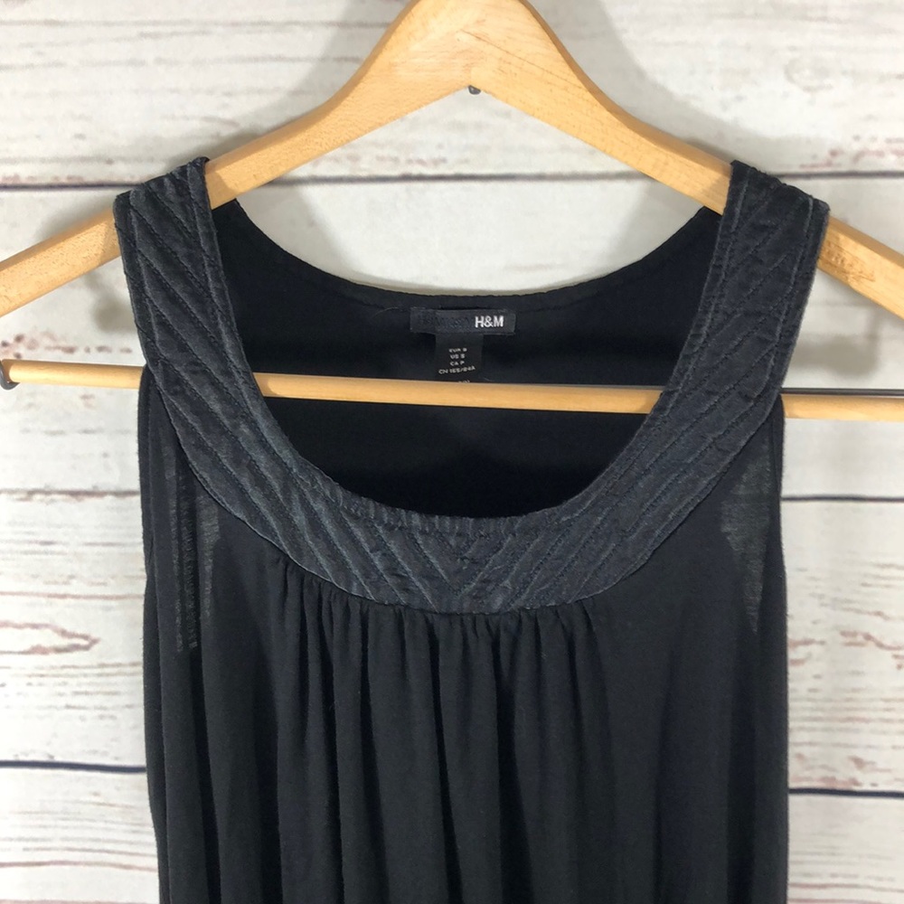 EUC H&M Easy Fit Tank Top
